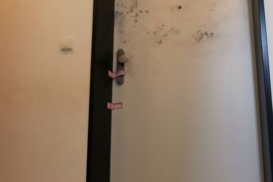 Brutaler Raubmord: Unternehmer in eigener Wohnung erstickt, Urteil für Täter-Trio steht fest