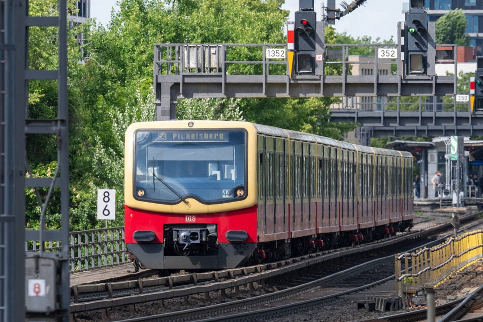 Auf mehreren S-Bahnlinien kommt es am Karfreitag zu Einschränkungen. (Symbolfoto)