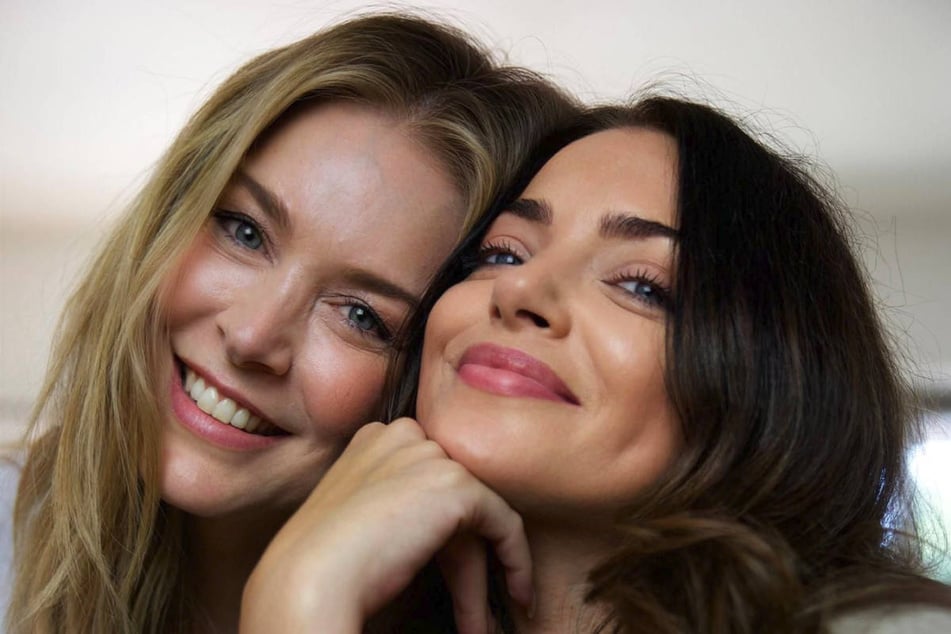 Nina Ensmann (l.) freut sich sehr über die Schwangerschaft ihrer Freundin Anne Menden