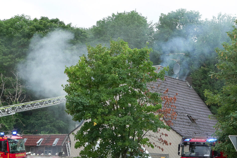 In Dormagen ist es am heutigen Mittwochmorgen zu einem Brand eines Einfamilienhauses gekommen.