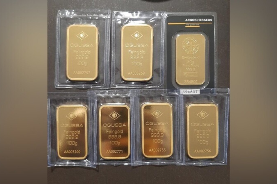 Polizisten finden kiloweise Gold bei Kontrolle von Auto