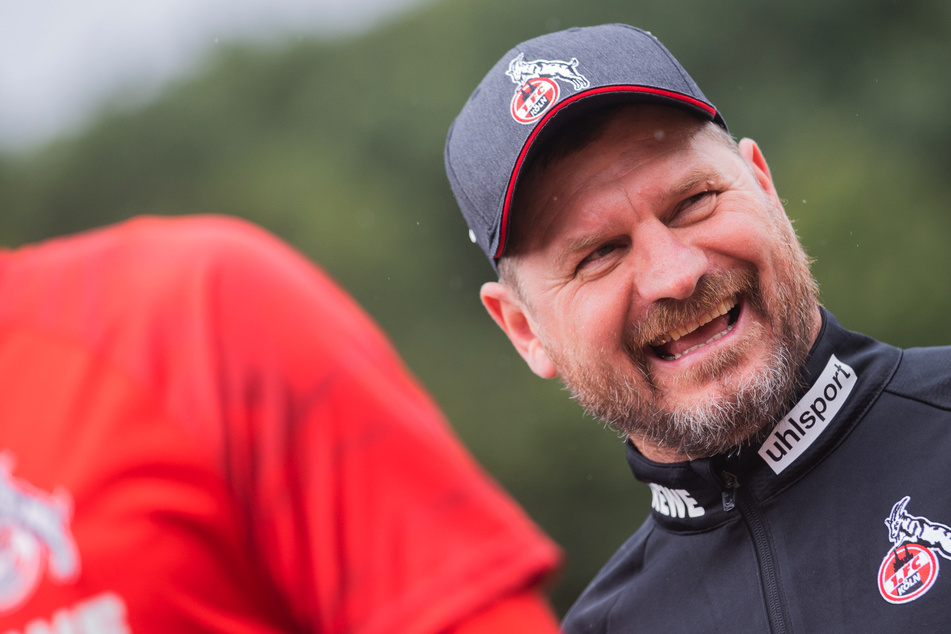 FC-Trainer Steffen Baumgart (49) will mit seiner Mannschaft den guten Saisonstart im Derby gegen Bayer 04 Leverkusen ausbauen.