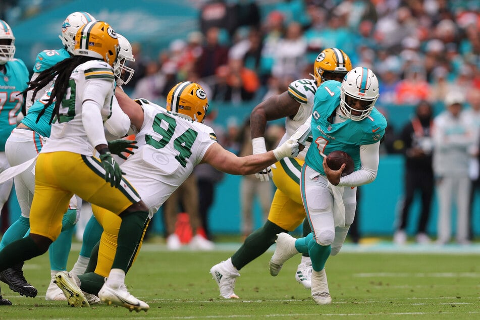 The final Thanksgiving day game takes the Miami Dolphins (5-6) on the road as they head to Wisconsin against the Green Bay Packers (8-3).