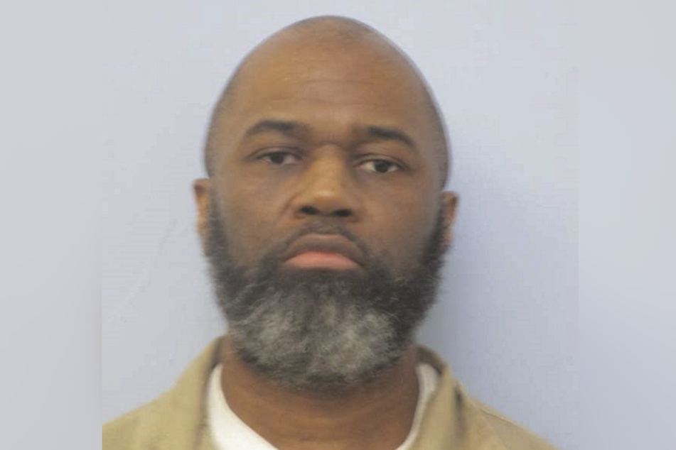 Demetrius Frazier was executed by nitrogen gas in Alabama despite UN experts warning the method may amount to torture.