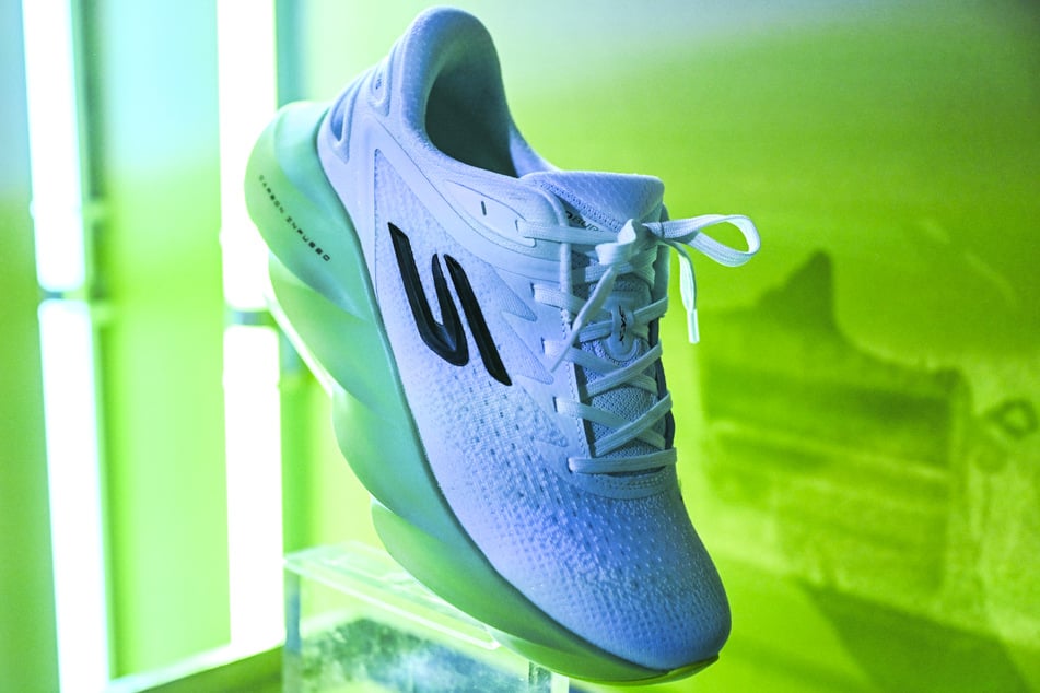 Explore the Full AERO Line at Skechers.com