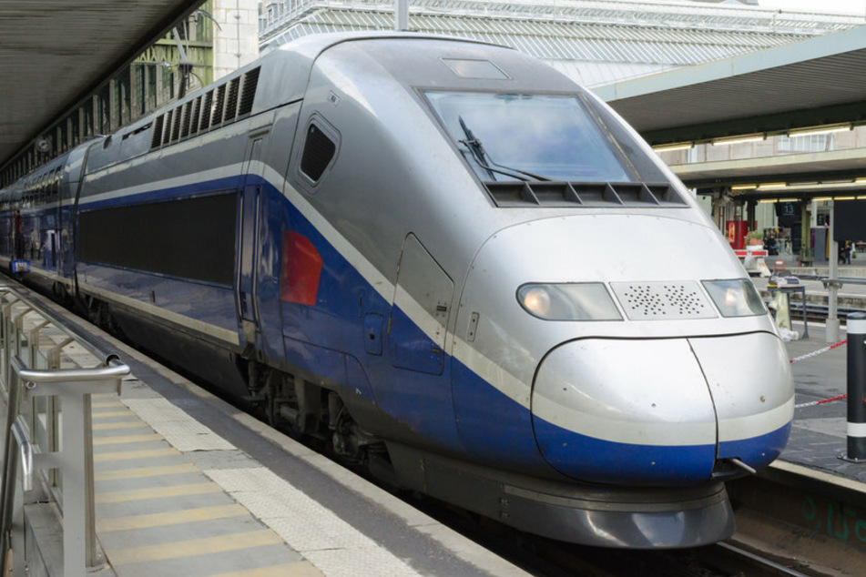 Das Baby wurde in einer Toilette in einem TGV entdeckt. (Symbolbild)