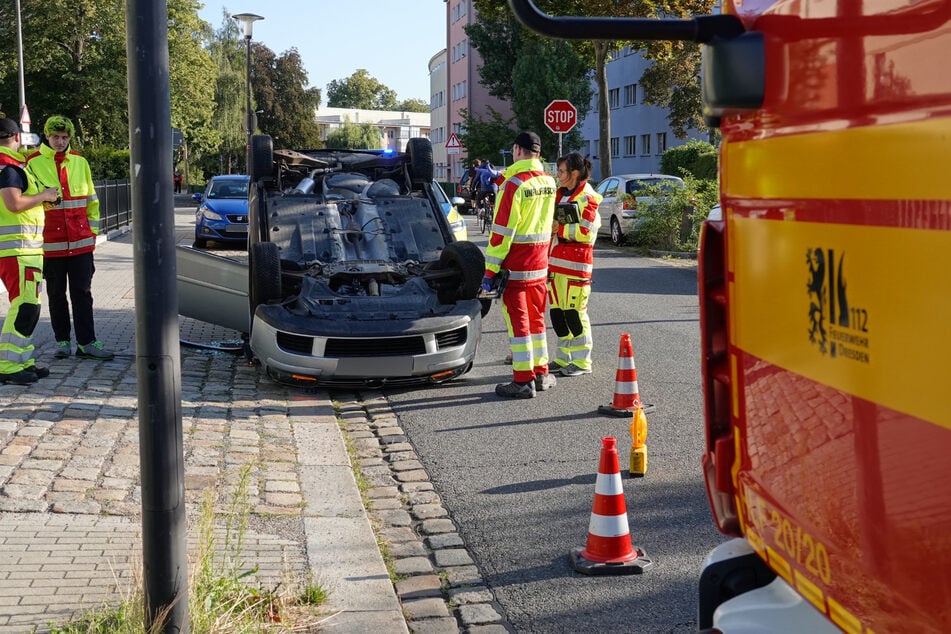 Der VW Golf war nach Polizeiangaben an dem Unfall alleinbeteiligt.