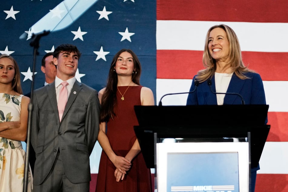 New Jersey governor slaps new restrictions on federal immigration agents