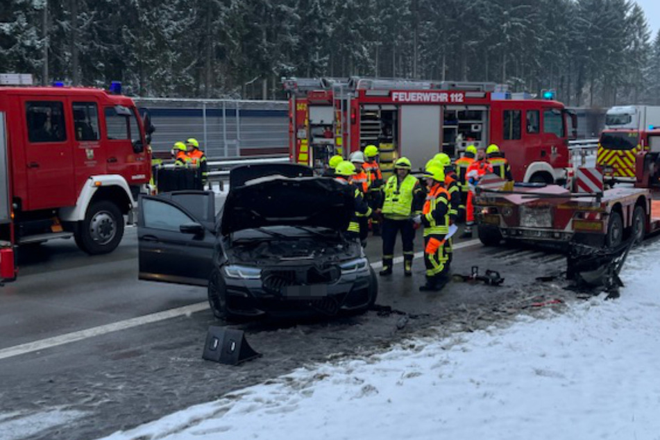 Ein 30-jähriger Mann ist am Dienstag bei einem Unfall auf der A1 in Niedersachsen ums Leben gekommen.
