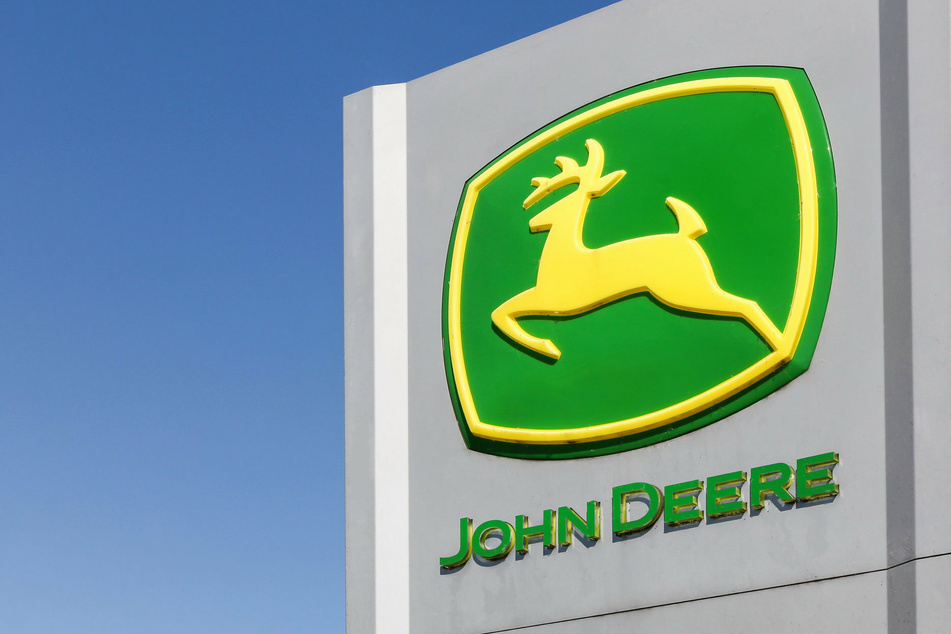 John Deere workers hold the line to continue strike