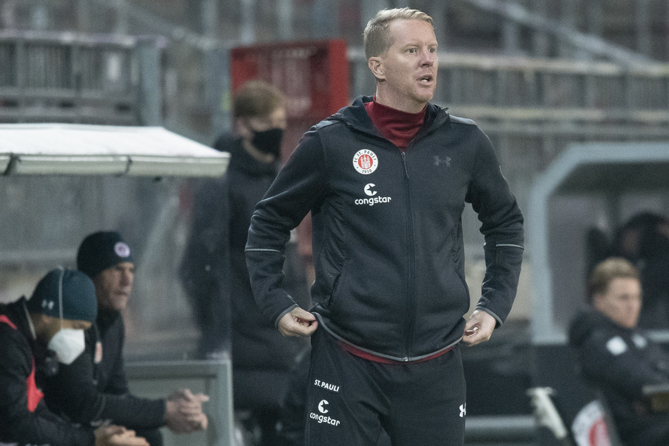 Timo Schultz, Trainer des FC St. Pauli, wurde Zeuge einer erneuten Niederlage seiner Mannschaft.