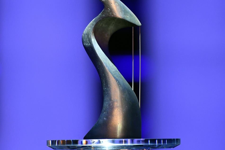 Neben der "Dein Song"-Trophäe dürfen sich die Geschwister auch über ein Preisgeld in Höhe von 5000 Euro freuen.