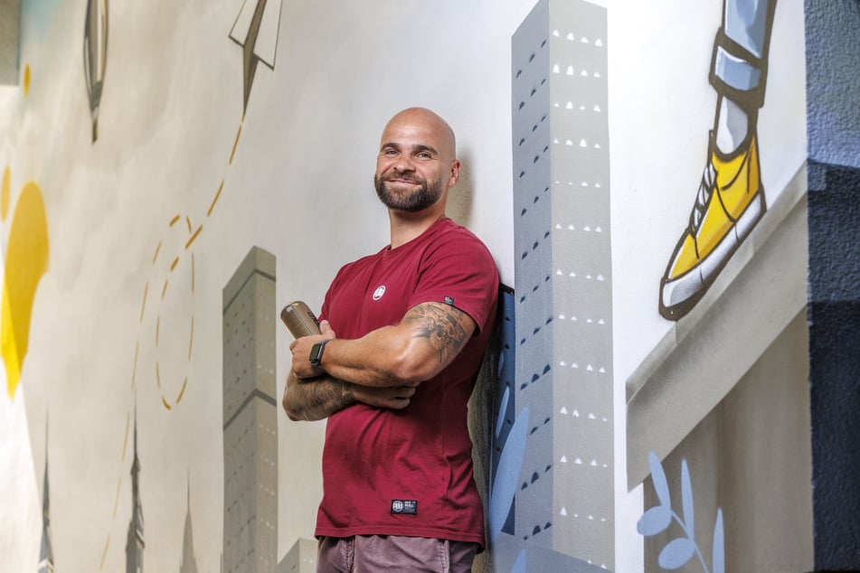 Muss weder warten, bis es dunkel wird, noch schauen, ob jemand kommt: Graffitikünstler Christian Schenk (37).