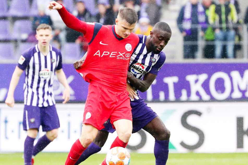 Björn Rother (25, M.) kam in der Vorsaison nur insgesamt 15-mal für den FC Hansa Rostock zum Einsatz und läuft nun für Rot-Weiss Essen auf.