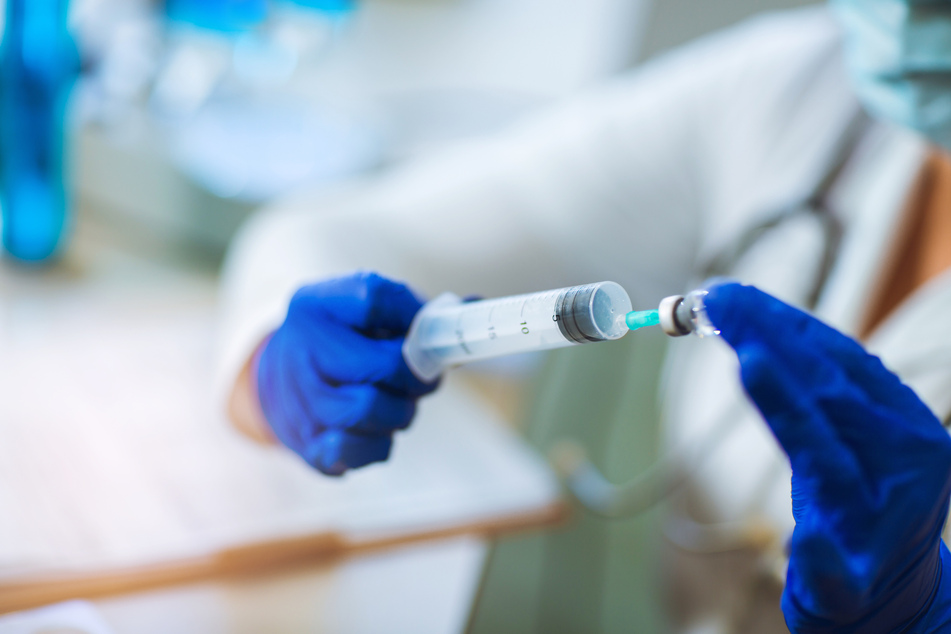 Alaska health care worker hospitalized over presumed vaccine reaction