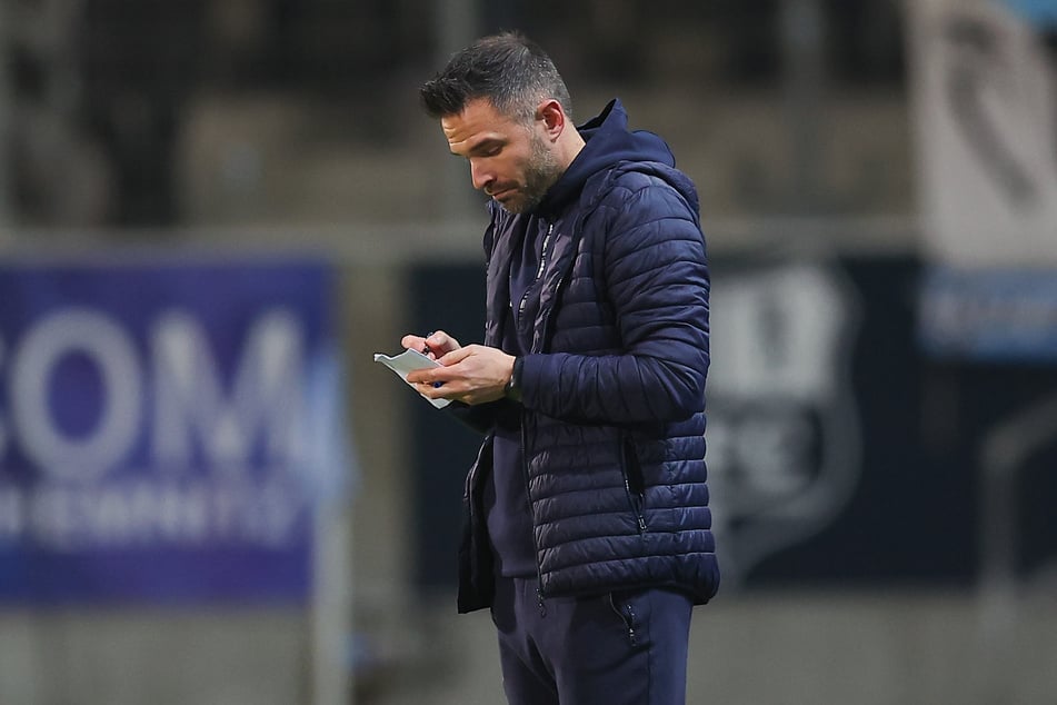 Benjamin Duda (37) hatte zuletzt nicht viel Gutes auf seinem Zettel stehen. Vielleicht kann er sich in Greifswald einen Sieg notieren.