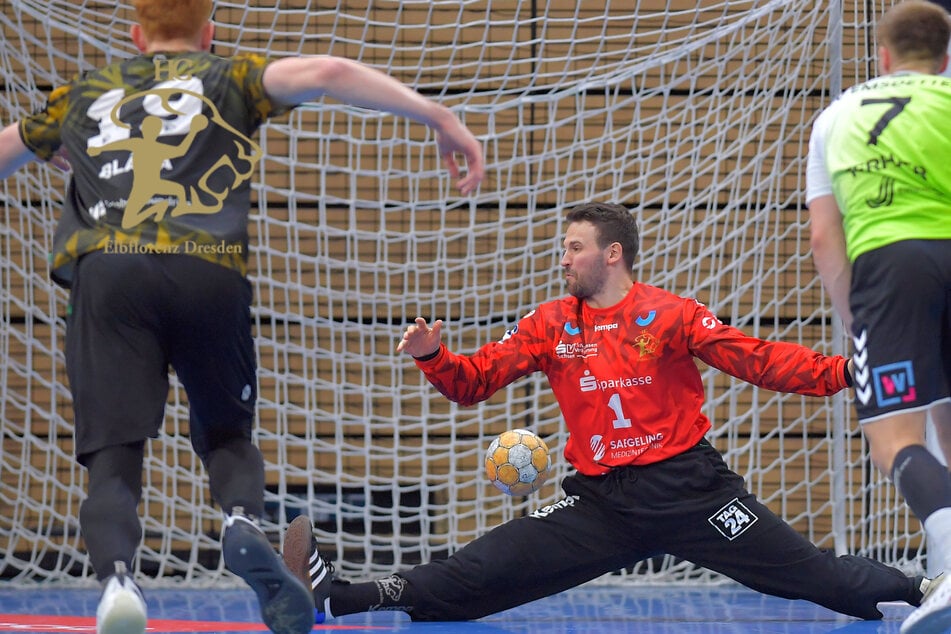 Torhüter-Duo brilliert: HCE marschiert einfach weiter