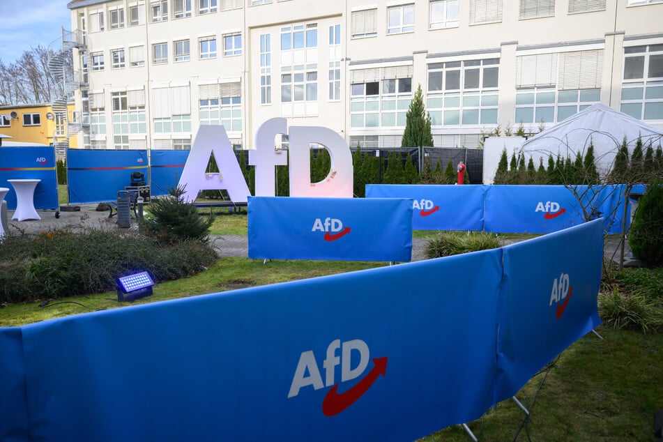 Die AfD muss raus aus der eigenen Parteizentrale.