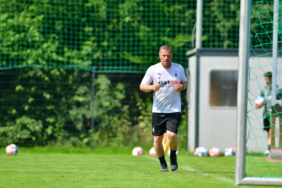 Weil sich die Transferverhandlungen wie "ein Schneckenrennen" anfühlen, hat Borussia-Sportboss Max Eberl (47) selbst Zeit, laufen zu gehen.