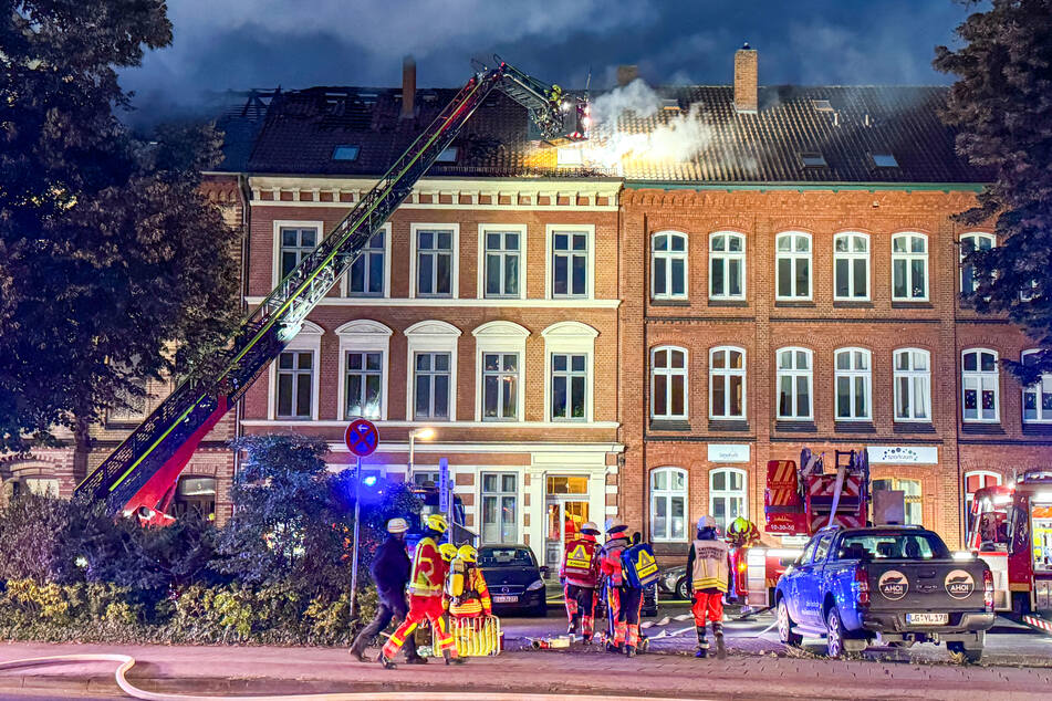 Durch den Brand wurden gleich mehrere Wohnkomplexe zerstört.