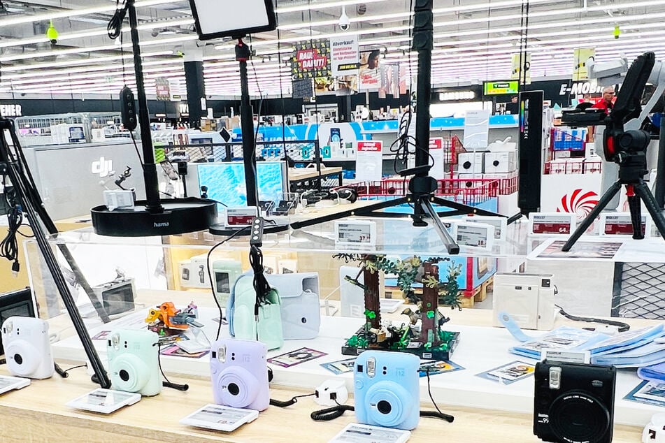 MediaMarkt Rostock-Brinckmansdorf feiert Neueröffnung nach Umbau.