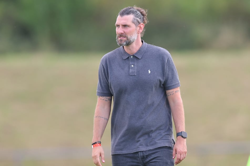 FSVSportdirektor Robin Lenk (42) führt bereits Gespräche mit den Spielern, deren Verträge im Sommer auslaufen.