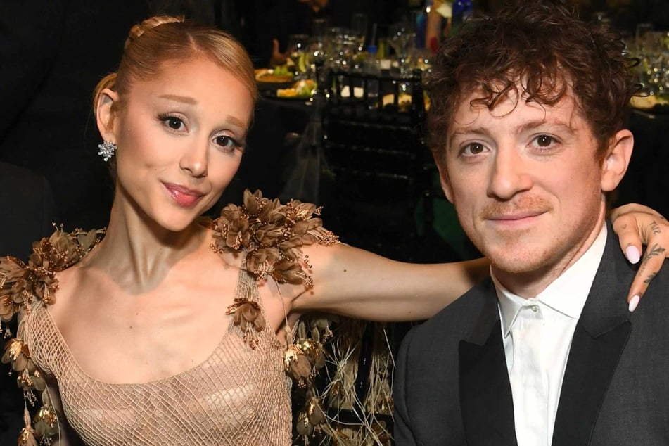 Is there trouble in paradise for Ariana Grande (l.) and Ethan Slater?