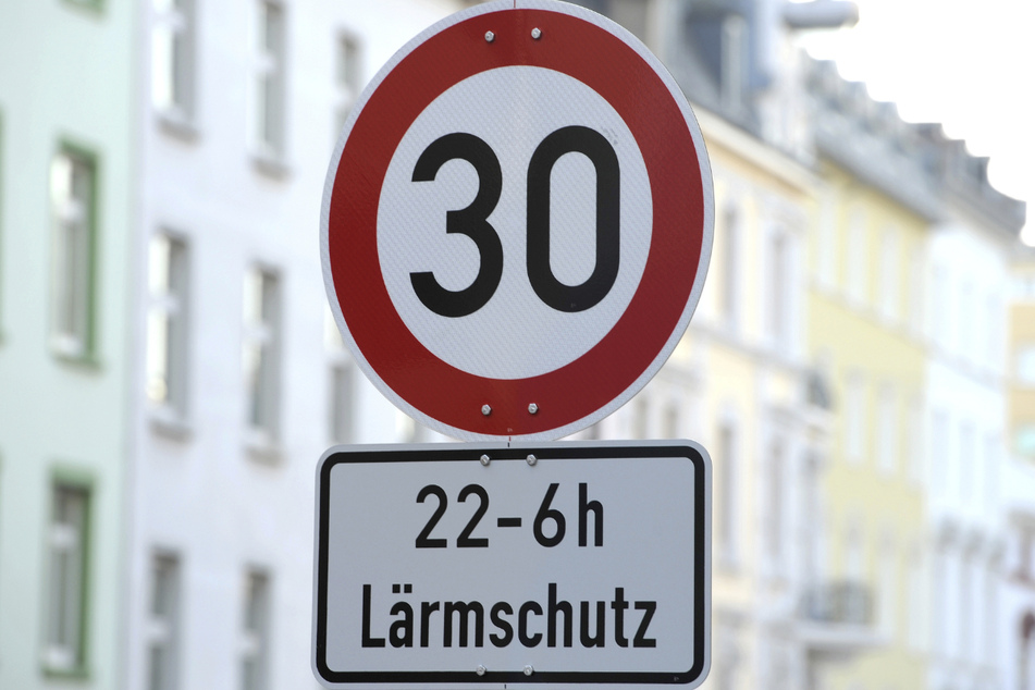 Diese Verkehrsschilder sind bald häufiger in Hamburg zu sehen. (Symbolbild)