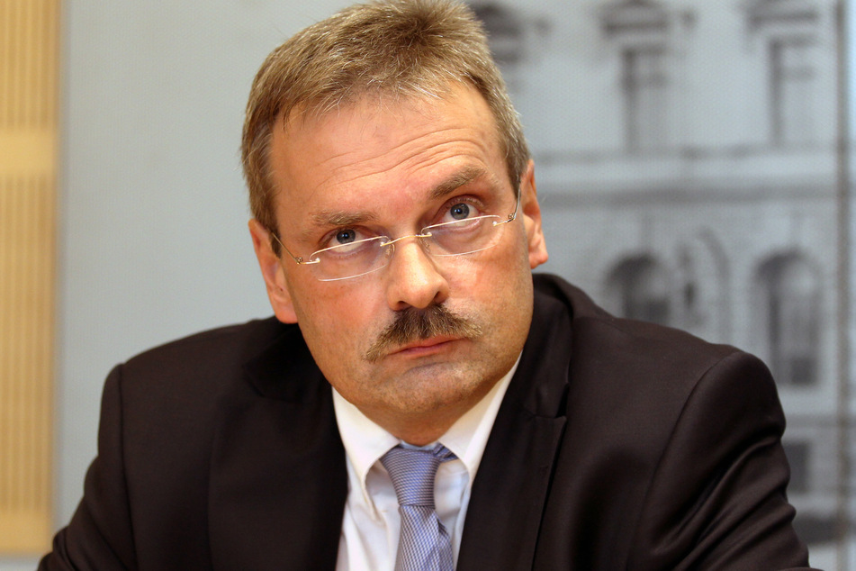 Oberstaatsanwalt Dirk Feuerberg geht davon aus, dass gegen den Verdächtigen mehrere Anklagepunkte erhoben werden können.