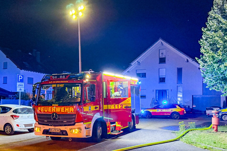 Die Brandursache war noch nicht bekannt.
