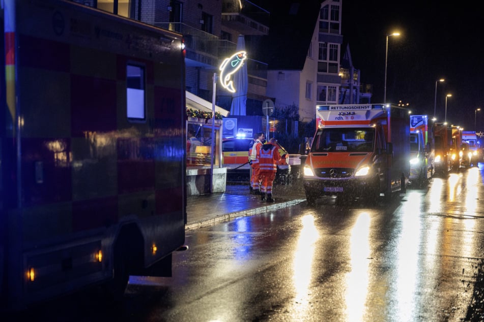 Bei einem Restaurantbesuch am Timmendorfer Strand sollen zehn Personen eine stark ätzende Flüssigkeit getrunken haben. Sie wurden verletzt.