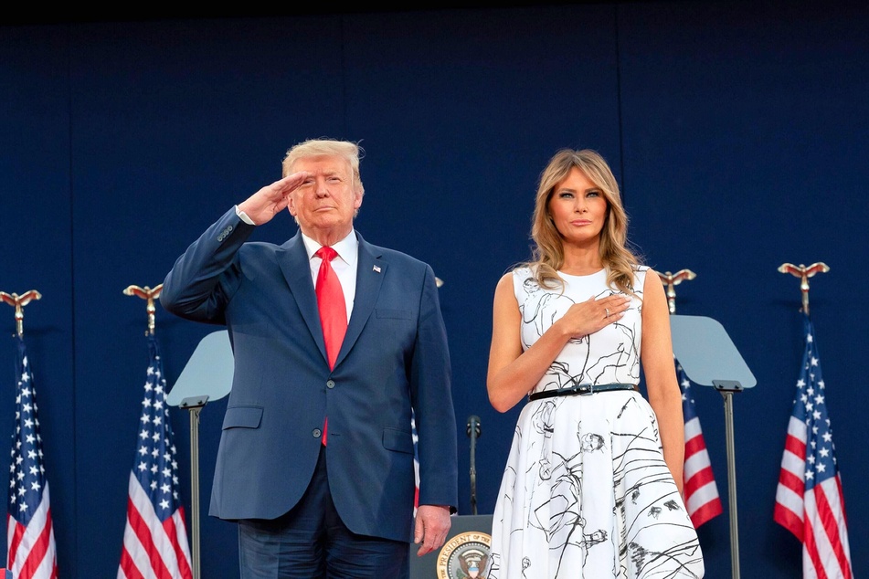 In a recent interview, a former aide to Melania Trump (r.) revealed why the former first lady has not attended her husband's hush money criminal trial.
