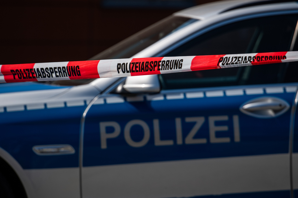 Die vier Einbrecher liefen den Polizisten direkt in die Arme. (Symbolbild)