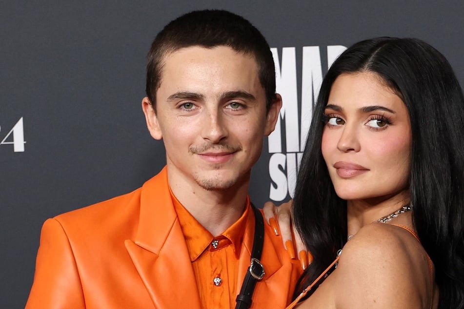 Timotheé Chalamet cheekily brags about girlfriend Kylie Jenner's wealth in new rap song!