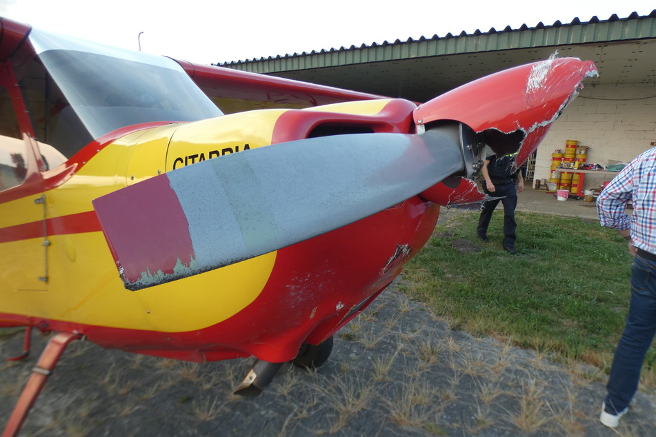 Flugzeug-Crash: Pilot verfehlt Landebahn und verursacht 7000 Euro Schaden