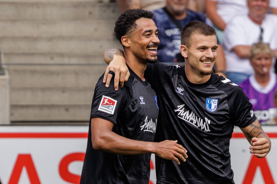Emmanuel Iyoha (l., 28) ist bislang eine sehr passende Ergänzung in der FCM-Offensive.