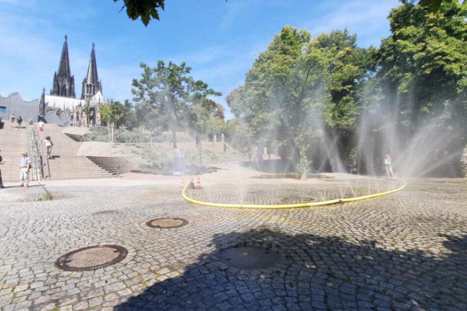 Wassernebel-Test gegen Hitze in Köln: Messbare Abkühlung von 14 Grad Celsius