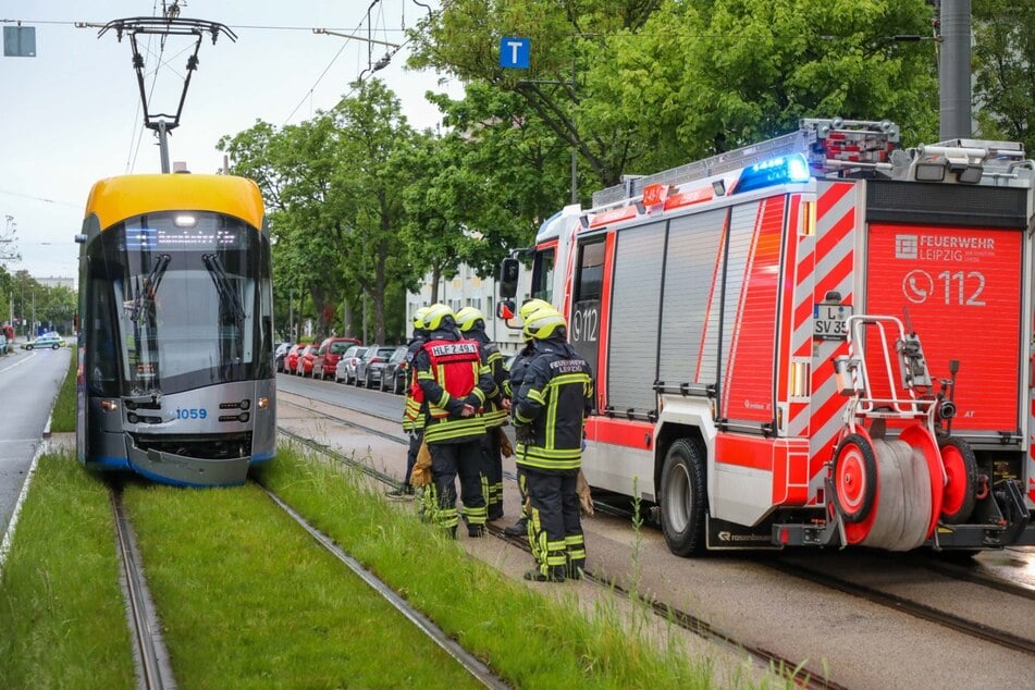 Auch die Tram hat was abbekommen.