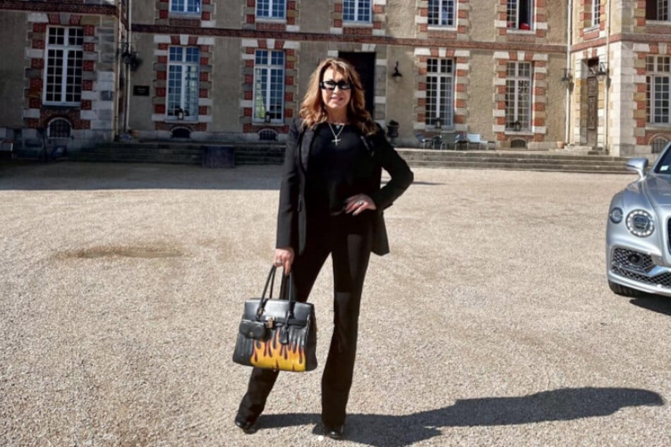 Vor den Toren von Paris sichteten Carmen Geiss (57) und ihr Ehemann Robert Geiss (58) bereits vor Wochen einige interessante Luxus-Immobilien.