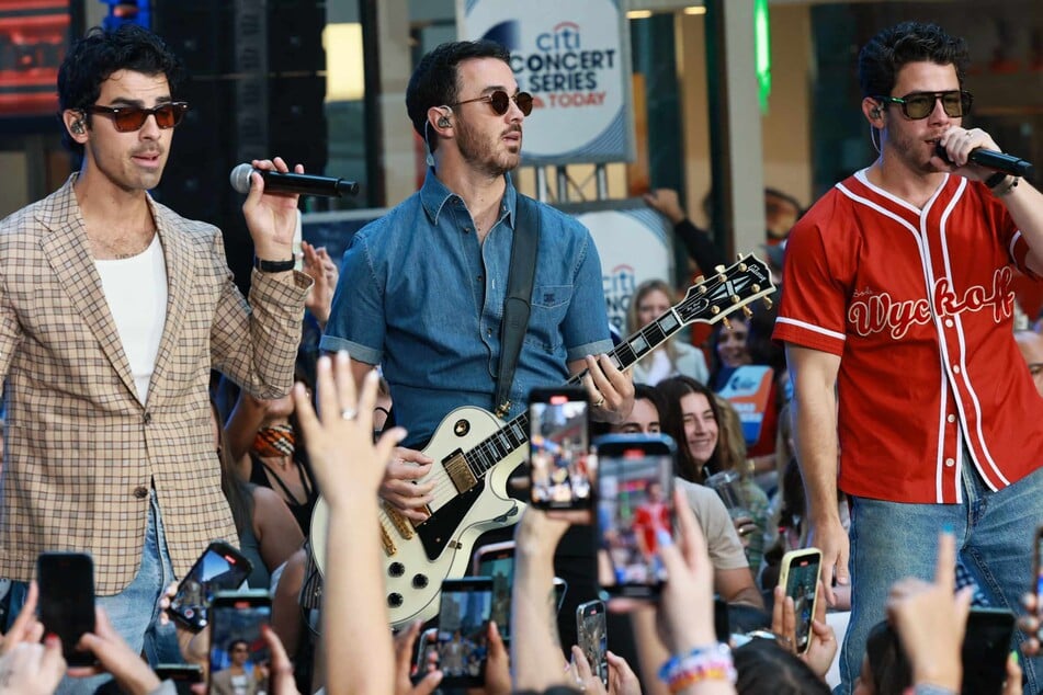 Jonas Brothers drop their latest album – and JoBros fans are freaking out!