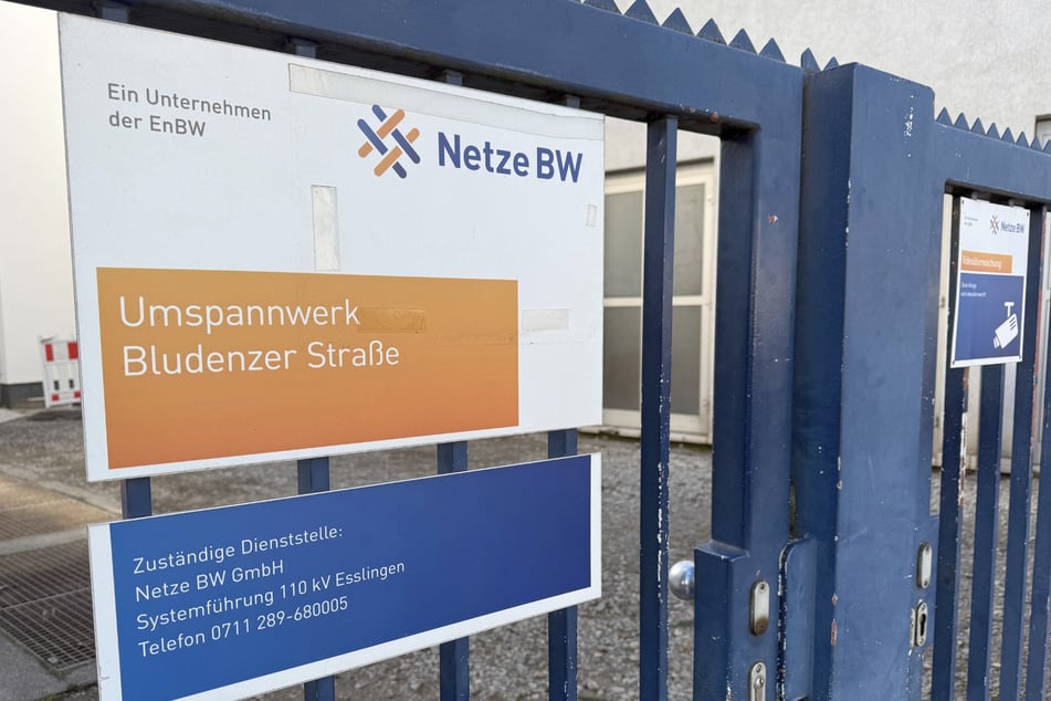 Blick auf den Eingang zum Umspannwerk Bludenzer Straße.