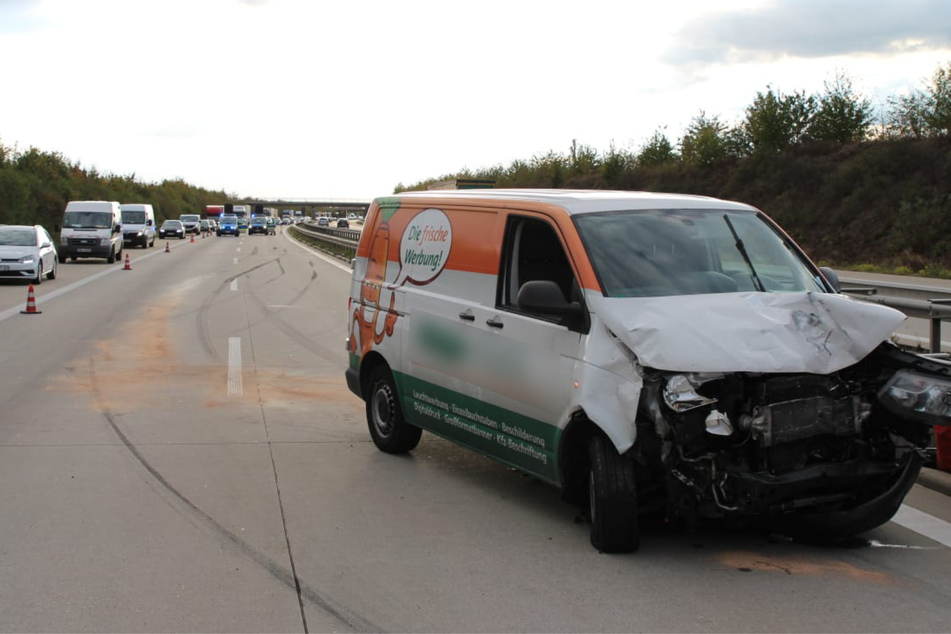 Der Verkehr wurde an der Unfallstelle vorbeigeleitet.