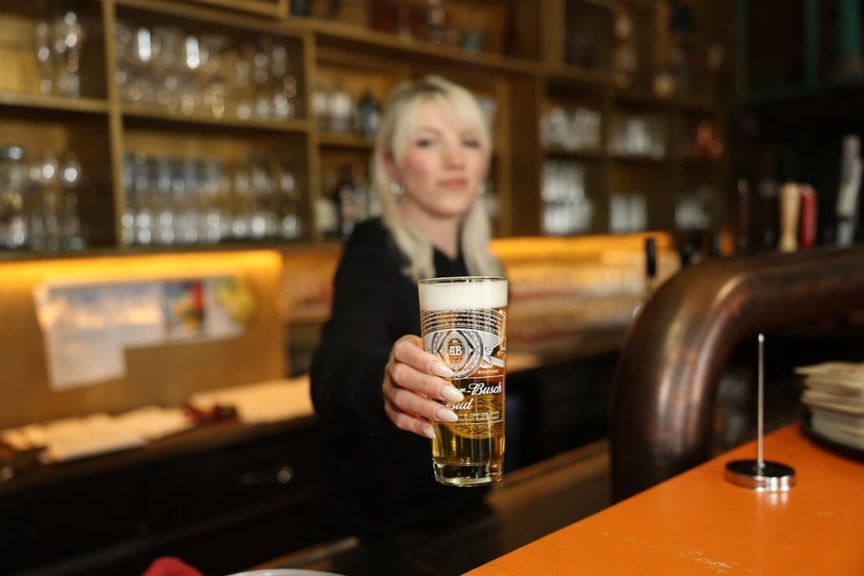 Ein US-amerikanisches Lager wird extra während der WM serviert, um das USA-Feeling nach Leipzig zu bringen.