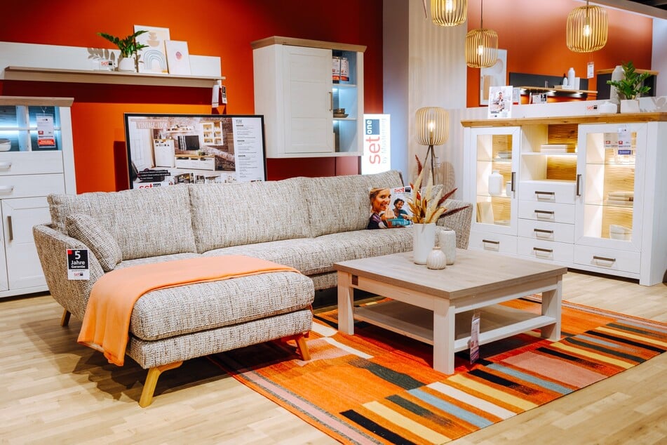 Wer auf der Suche nach günstigen Möbeln ist, sollte hier vorbeischauen