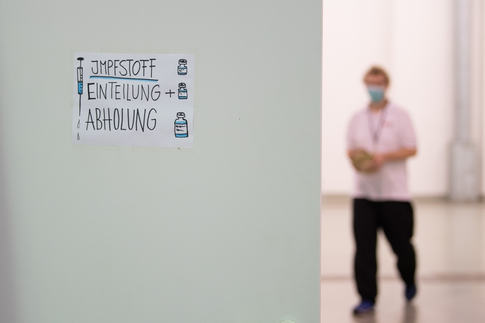 Das Impfzentrum für Dresden befindet sich in der Messe. Den Piks erhält man nur nach einem vorher vereinbarten Termin!