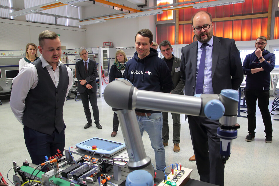 Dresden: Neue Roboter für den Technik-Nachwuchs in Dresden