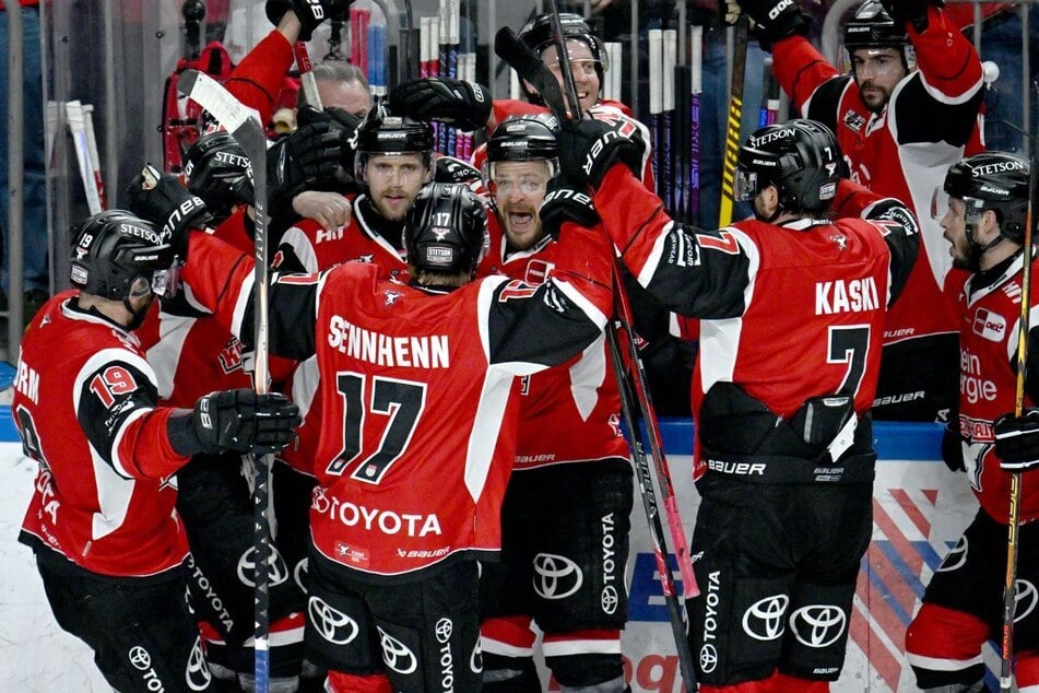 Die Kölner Haie sind in den diesjährigen DEL-Playoffs vor heimischer Kulisse noch ungeschlagen.