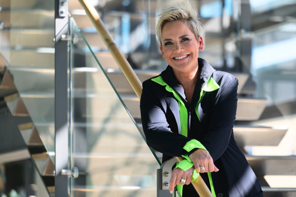 Inka Bause feiert das Leben, weil es so schnell vorbei sein kann.