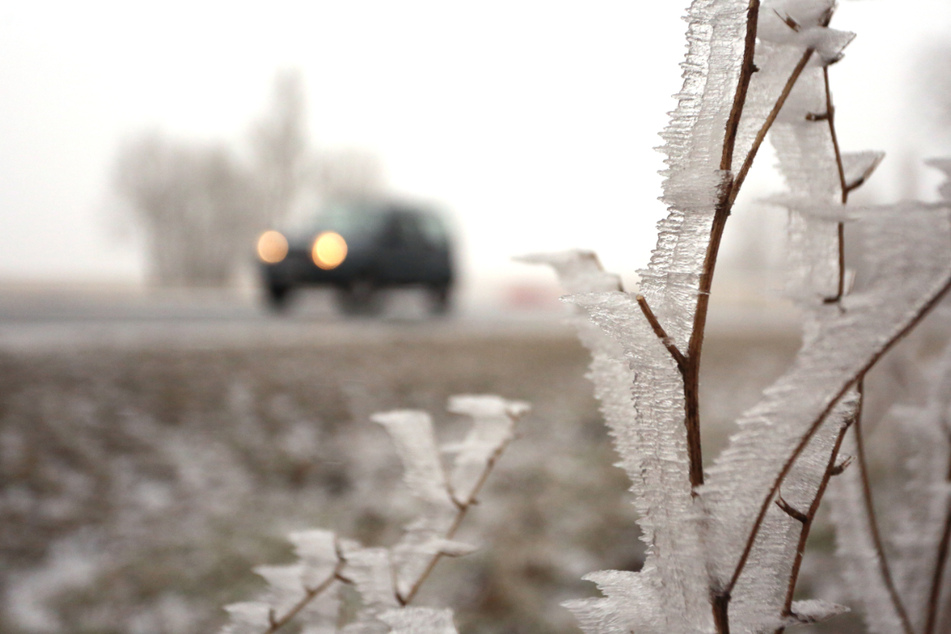 Vorsicht auf Thüringens Straßen! Schnee und Regen sorgen für erhöhte Glatteisgefahr