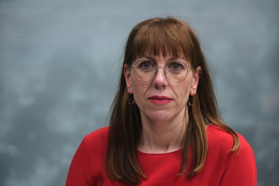 Justizministerin Katja Meier (44, Grüne) will mit verstärkten Opferschutz-Angeboten gegensteuern.